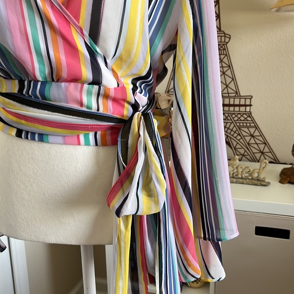 🔥SALE🔥 NEW YORK & CO COLORFUL STRIPE TIE WRAP BLOUSE TOP SIZE M - Picture 4 of 12